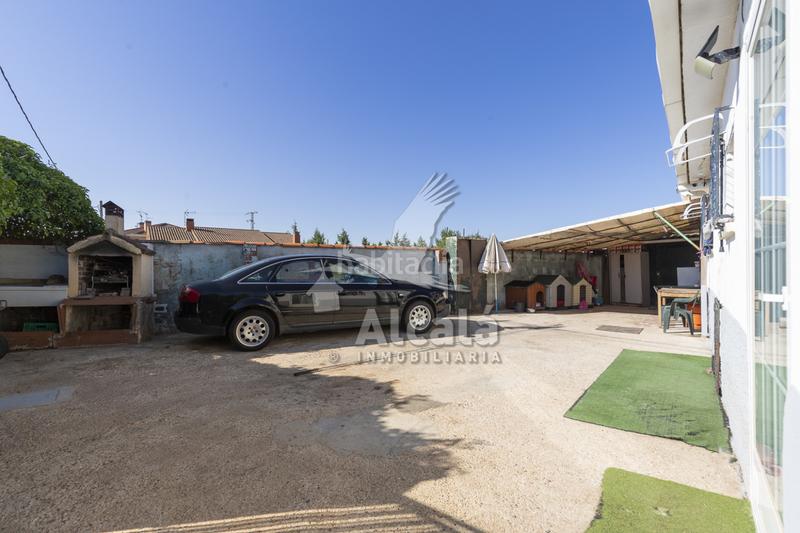 Foto df15ea2f-1b5d-4fa2-9935-7f2d7f061505. Casa chalet independiente de una planta pueblo en Pioz