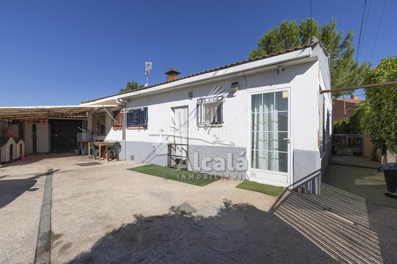 Foto fecfe5d0-3586-4604-b442-60e4ce5f085b. Casa chalet independiente de una planta pueblo en Pioz