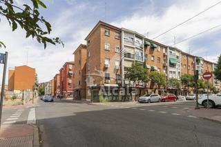 Appartamento in Caballería Española. Piso en la estacion de alcala
