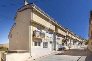 Appartement à Anchuelo. 127969 encantador dúplex con garaje y trastero en anchuelo