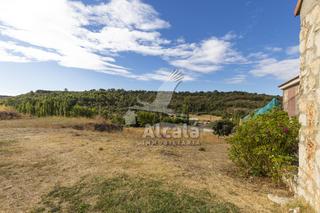 Terreny residencial a Hueva. Estupenda finca en hueva, guadalajara