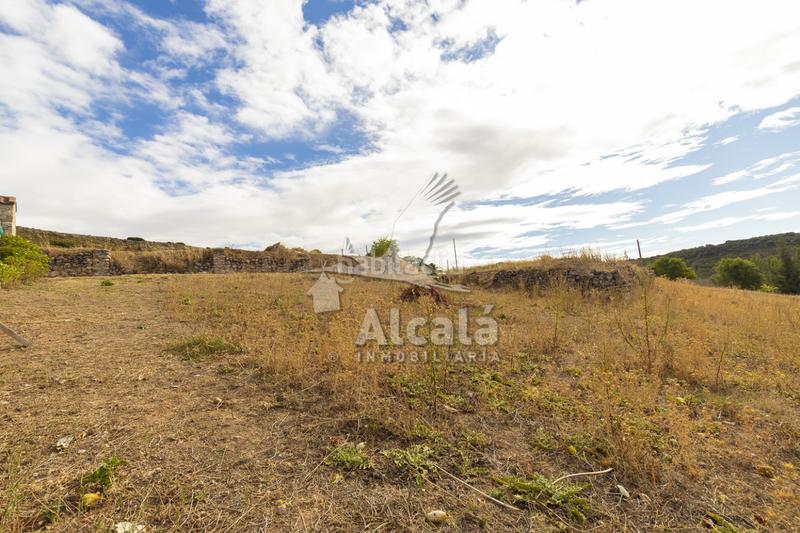 Foto dba308f7-7fc6-4770-b6e0-e5b0e53a3415. Terreno residenziale in Hueva