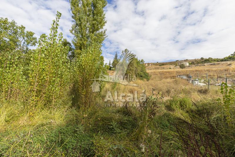 Foto 5455d187-36d7-42c0-83da-ce4ead385841. Terrain résidentiel dans Hueva