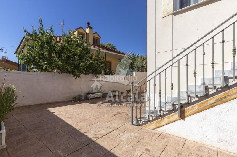 Foto 14848867-3ad7-4465-ac0a-03555dab5e48. Casa bifamiliare con riscaldamento parcheggio in Quer