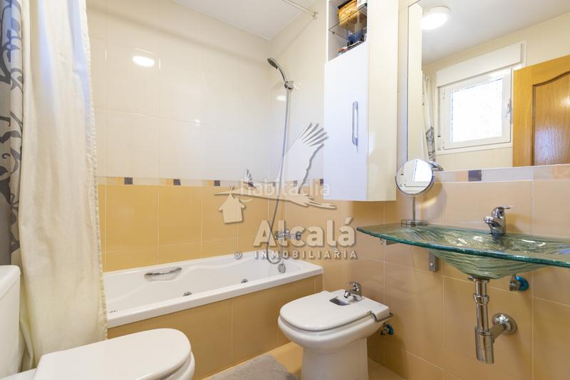 Foto 1f8a0230-d6b0-4dc0-8164-ca2c4b47a669. Casa bifamiliare con riscaldamento parcheggio in Quer