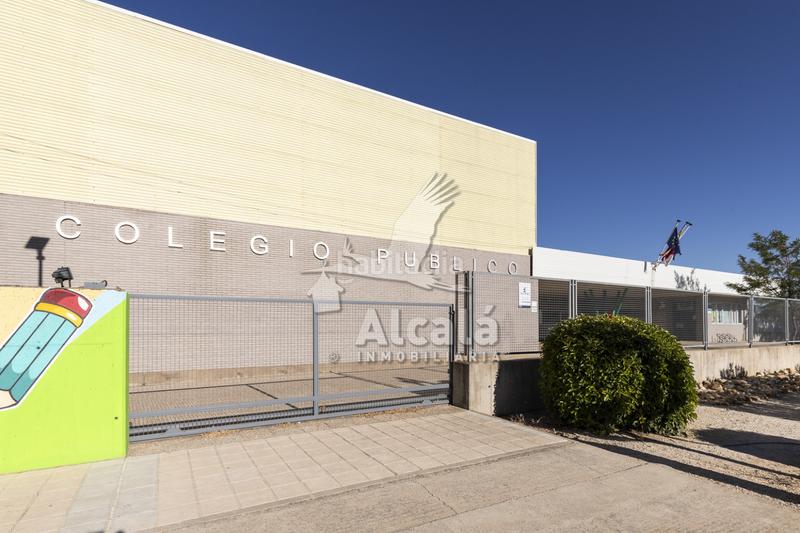 Foto 22a1be3a-8da0-4a7f-8b6c-c6e997c05682. Casa bifamiliare con riscaldamento parcheggio in Quer