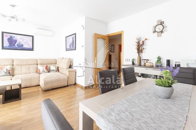 Foto 2704b07a-4b7c-46e0-a963-421ca75717dc. Casa bifamiliare con riscaldamento parcheggio in Quer