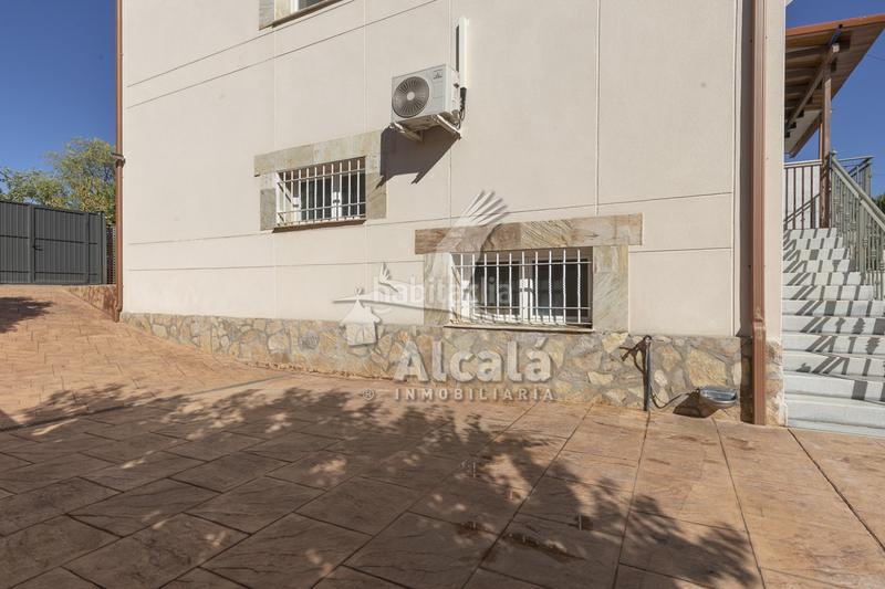 Foto 4cc66194-63f6-4ca8-85f0-1557944163d4. Casa bifamiliare con riscaldamento parcheggio in Quer