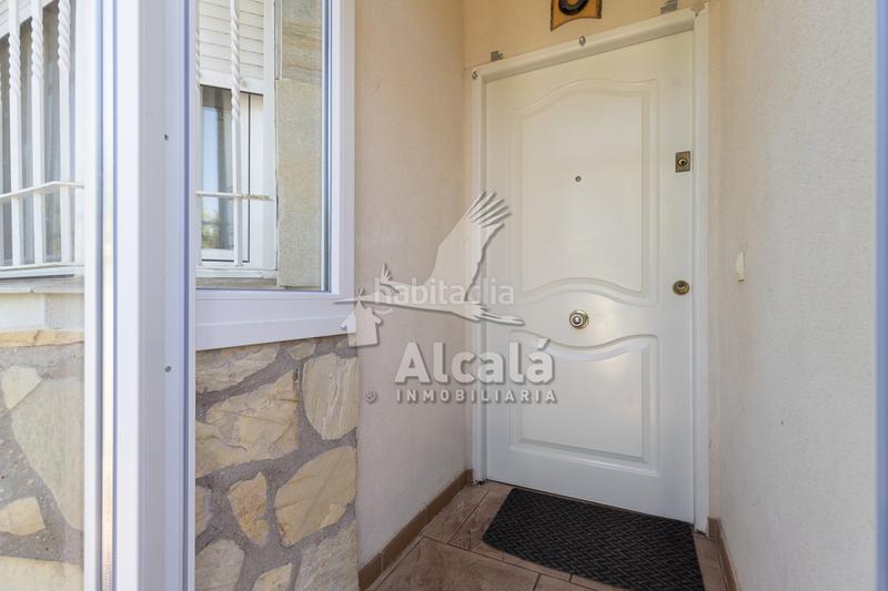 Foto 5e47aec8-db99-42f4-a30f-973a84e40d46. Casa bifamiliare con riscaldamento parcheggio in Quer