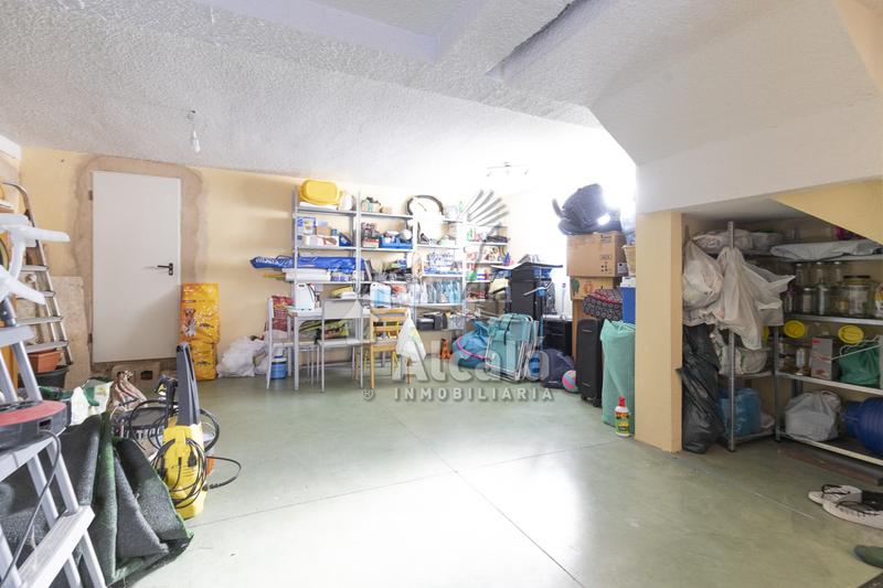 Foto 76ac0831-43e3-46ba-9c28-60f7ebcd4b26. Casa bifamiliare con riscaldamento parcheggio in Quer