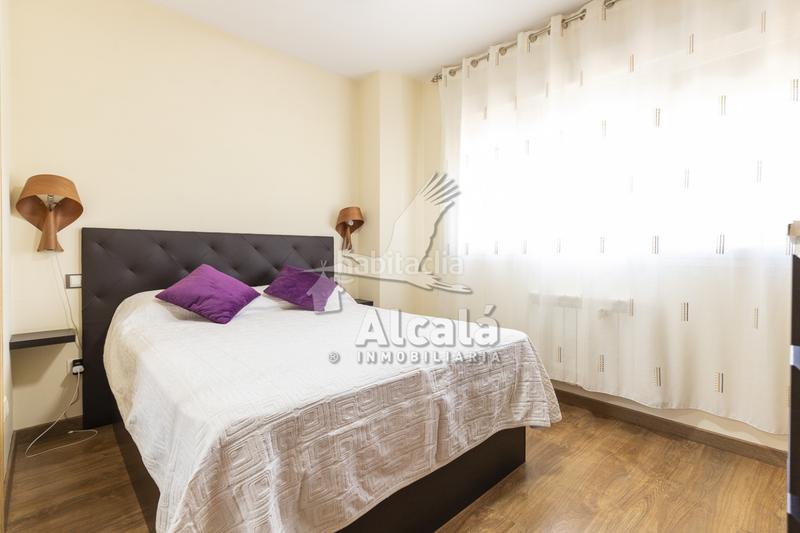 Foto 83d22fe7-b267-4747-b2a6-910fde3c9d71. Casa bifamiliare con riscaldamento parcheggio in Quer