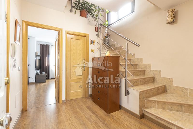 Foto c3e79938-b1a7-417a-ad0d-407a18c94b62. Casa bifamiliare con riscaldamento parcheggio in Quer