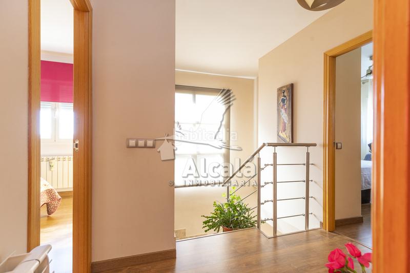 Foto ca32b8fa-41cb-4574-a43a-7e867f3beba8. Casa bifamiliare con riscaldamento parcheggio in Quer