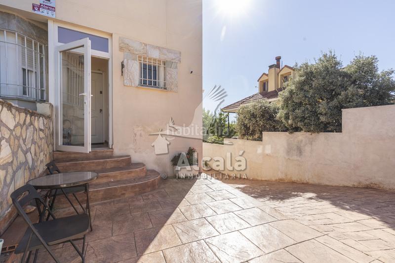 Foto ce378972-4f14-4391-8ad6-d61f23b29013. Casa bifamiliare con riscaldamento parcheggio in Quer