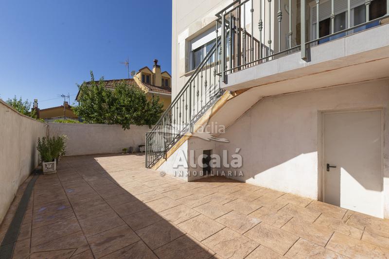 Foto d077f2c8-d7a2-49e8-a704-1f74a5e38043. Casa bifamiliare con riscaldamento parcheggio in Quer