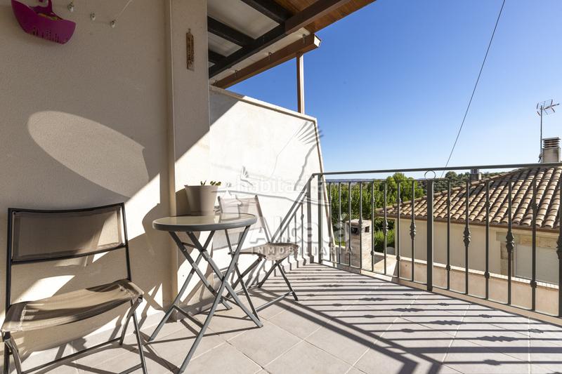 Foto df7ff0c6-ca60-46dc-93a5-a4ca8afdb35f. Casa bifamiliare con riscaldamento parcheggio in Quer