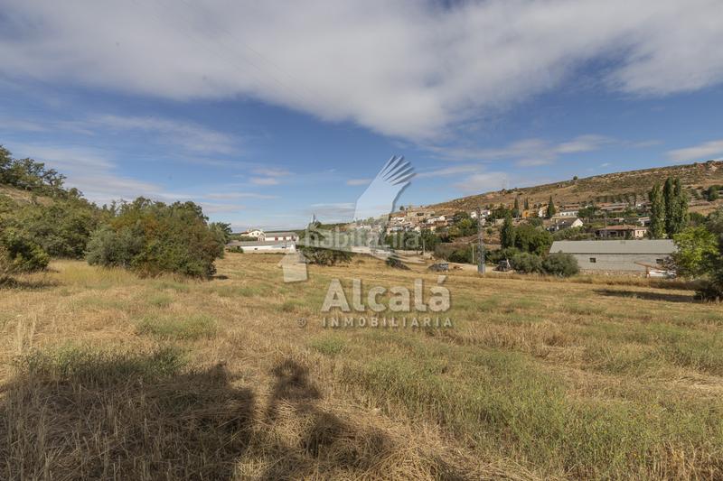 Foto b0c9b1ee-b9f5-4a45-b8ad-b0497c7a53eb. Terreno residenziale in Hueva