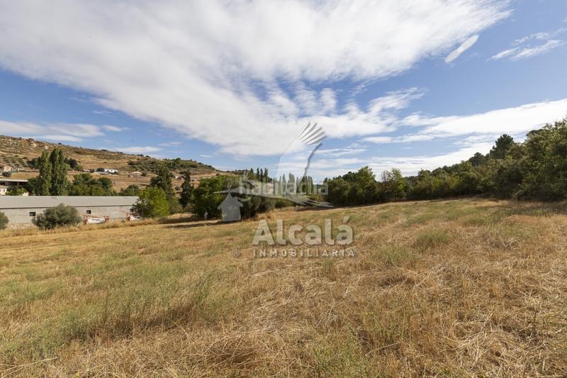 Foto bffc01d9-1f01-4128-96c6-e6487a57419b. Terreno residenziale in Hueva
