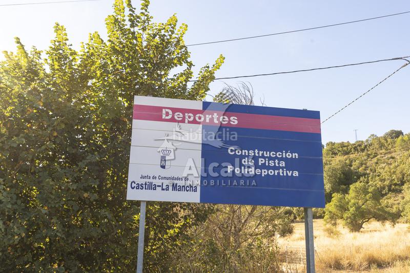 Foto cbd487bd-7c6e-43c6-a4c3-c0ba3e0b9eb1. Terreno residenziale in Hueva