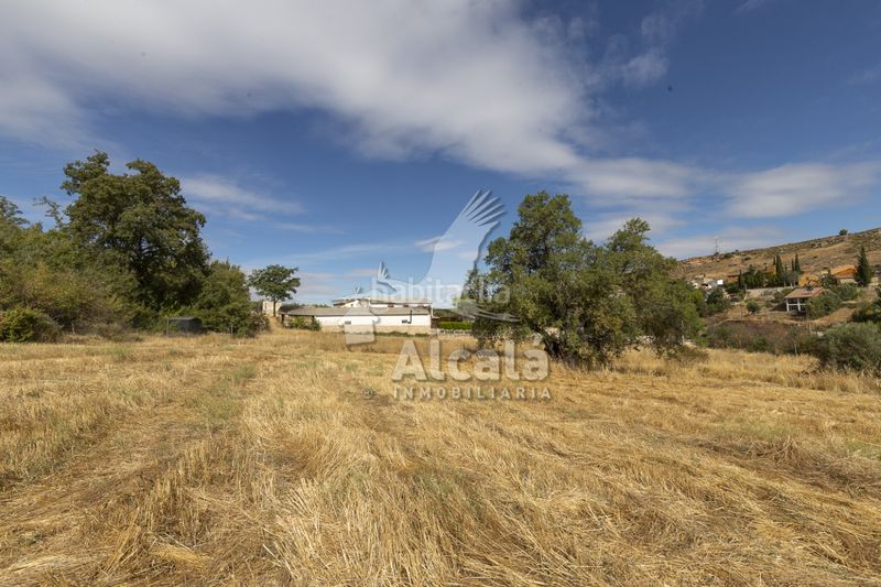 Foto f4269b71-73a2-448e-95ba-b88e4426a818. Finca rústica a Hueva