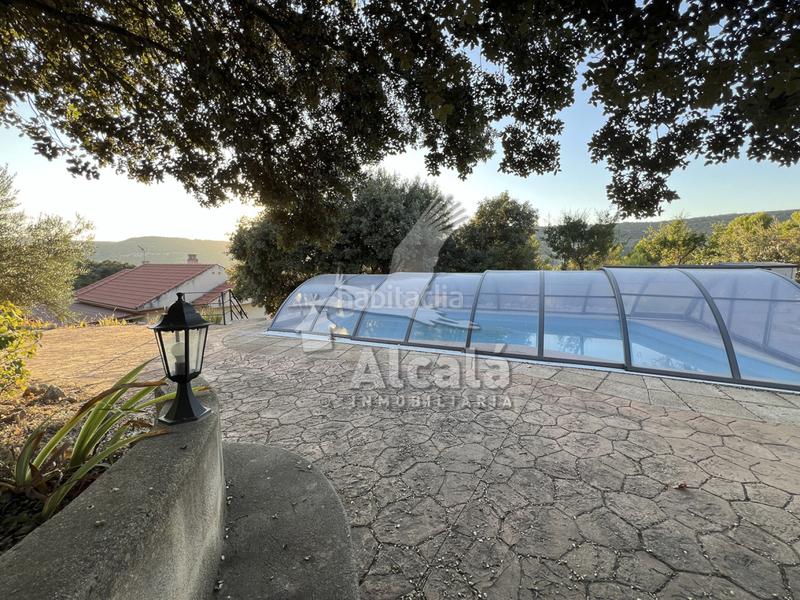 Foto db48b75f-8c71-47af-84f7-ecac0a3395c4. Casa exclusivo chalet independiente madrid en Ambite