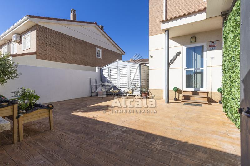 Foto 1b368f27-ca8f-49bb-bf9e-cd06f39b6d62. Casa bifamiliare con riscaldamento in Pioz