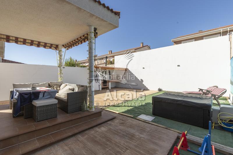 Foto 299e8fe1-aebe-4d84-91e5-15af4689cc22. Casa bifamiliare con riscaldamento in Pioz