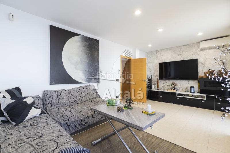 Foto 6b0354e6-c6ec-48e9-a495-c88a9fb8564a. Casa bifamiliare con riscaldamento in Pioz