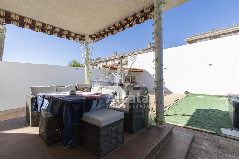 Foto 79172efc-8698-43b1-840b-81cd85c14c99. Casa bifamiliare con riscaldamento in Pioz