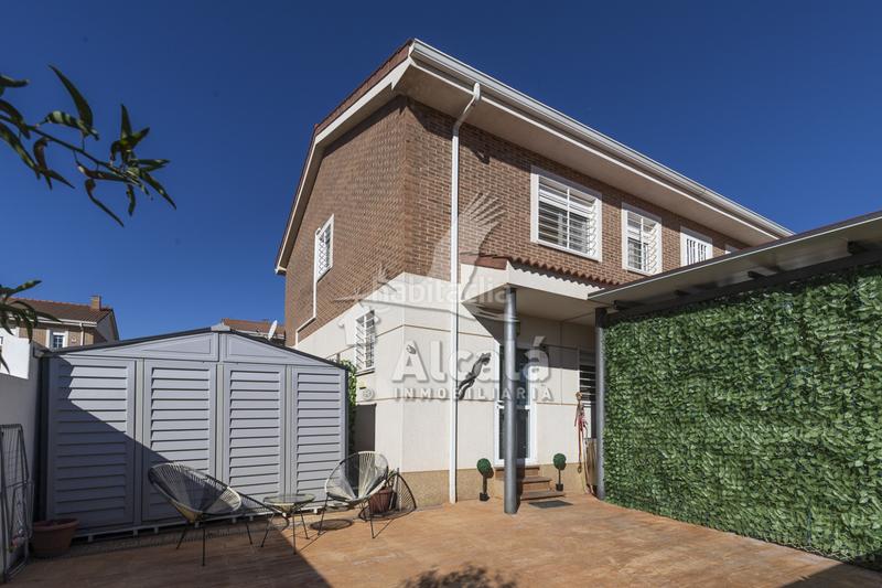 Foto bc63a136-81e6-4ae6-8546-ad01127f1761. Casa bifamiliare con riscaldamento in Pioz