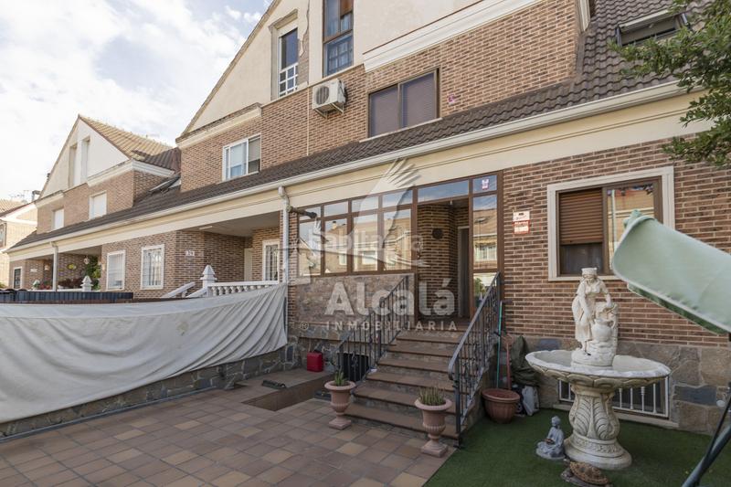 Foto 4c8e3b96-216d-4841-bed4-630bb2f15777. Casa adosada tu nuevo hogar en azuqueca chalet en Vallehermoso en Azuqueca de Henares