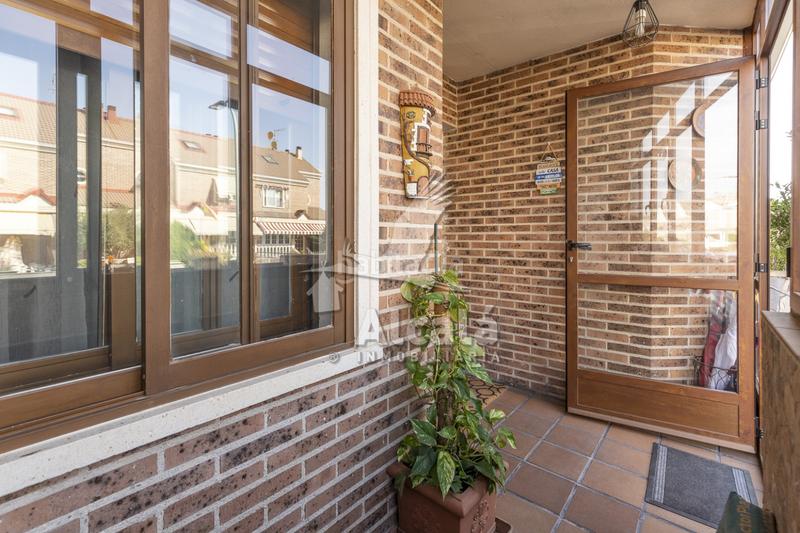 Foto 5dbf0637-e40c-4253-b918-a0d1b654a9b6. Casa adosada tu nuevo hogar en azuqueca chalet en Vallehermoso en Azuqueca de Henares