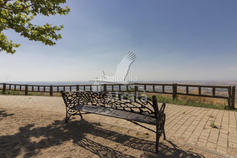 Foto 1010cda2-860d-4b74-845b-a4a804e7fc4c. Terrain résidentiel dans Santos de la Humosa (Los)