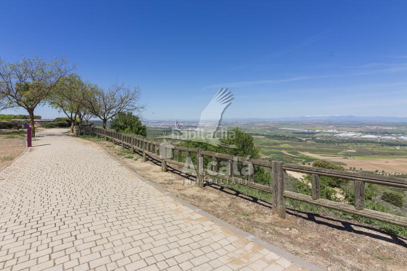 Foto b79a2f9a-a103-47f6-865b-9ea7553e98d9. Terrain résidentiel dans Santos de la Humosa (Los)