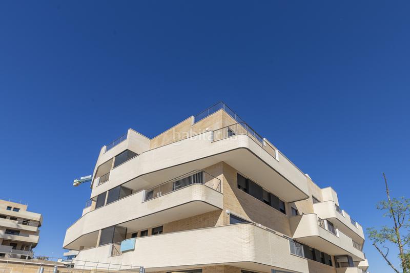 Foto 93ef9a26-d4ab-4e26-9773-81379d52d2f8. Parking coche el viso de colmenar en San Crispín-La Estación Consorcio Colmenar Viejo