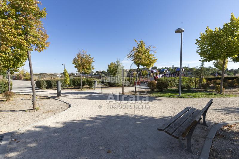 Foto 193c14e7-358d-4f45-8fed-38f83fb81919. Terreny residencial a Villalbilla pueblo Villalbilla