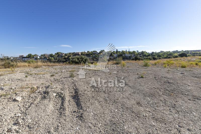Foto 243a8f84-1e47-40fc-a6a8-06b8c98e928e. Terreny residencial a Villalbilla pueblo Villalbilla
