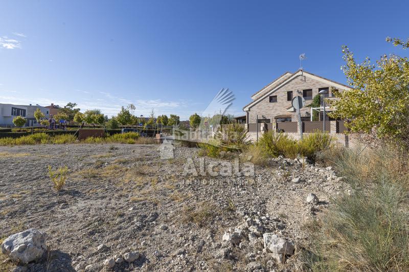 Foto 3174940e-5179-471e-aecf-12a67676e50d. Terreny residencial a Villalbilla pueblo Villalbilla