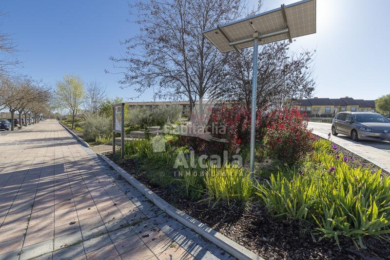 Foto 5285b66a-437a-4f2b-9439-8216651ad19f. Terreny residencial a Villalbilla pueblo Villalbilla