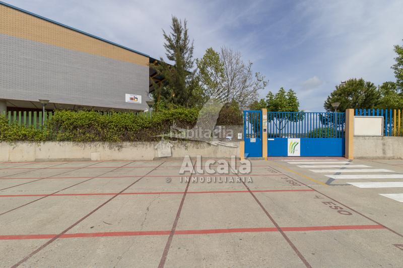 Foto b9c06aa6-43eb-47e7-9c27-ba9abba839ac. Terreny residencial a Villalbilla pueblo Villalbilla