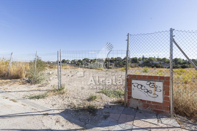 Foto c45d0aaa-f7be-46af-a024-89096f6940dd. Terreny residencial a Villalbilla pueblo Villalbilla