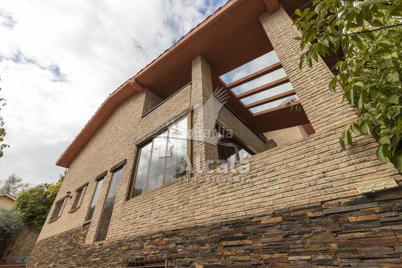 Foto 06ced9a9-2e20-4f47-b2b4-0f012e9be09c. House with heating parking in Campo Real