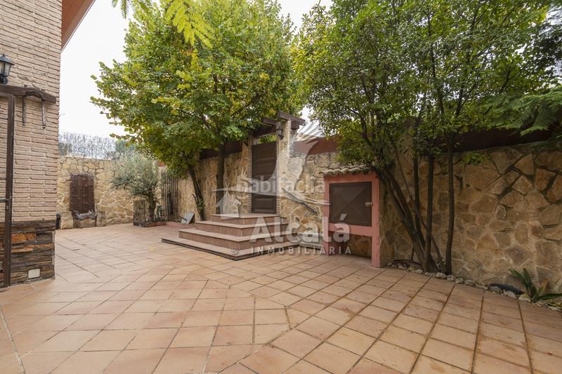 Foto 10fb8527-bc58-4153-be9a-b006bce05211. House with heating parking in Campo Real