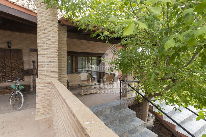 Foto 1b6357fe-c2bd-444b-9ab2-4a293ef3f7a6. House with heating parking in Campo Real