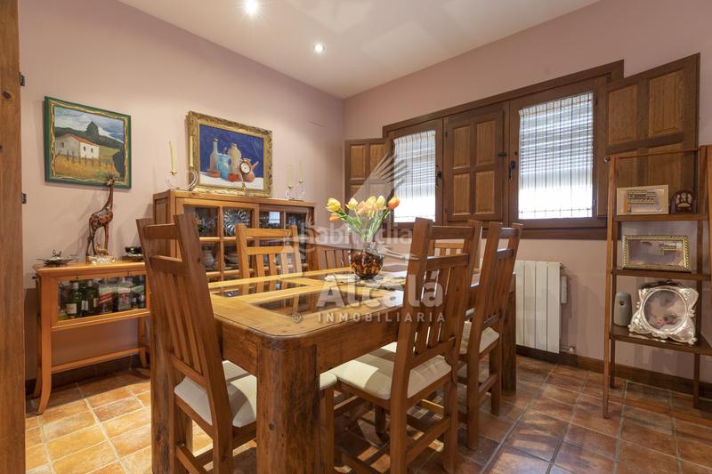 Foto 3ba417c9-c312-4875-b3ed-08e145911e71. House with heating parking in Campo Real