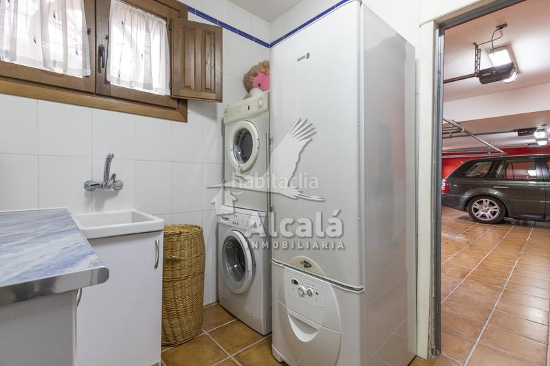 Foto 3bbdf961-b53d-47b6-bc0a-188a80d09636. House with heating parking in Campo Real