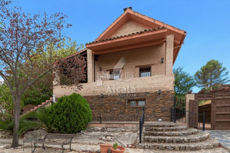 Foto 405f7816-42a9-493d-8f4c-24ecf79a685c. House with heating parking in Campo Real