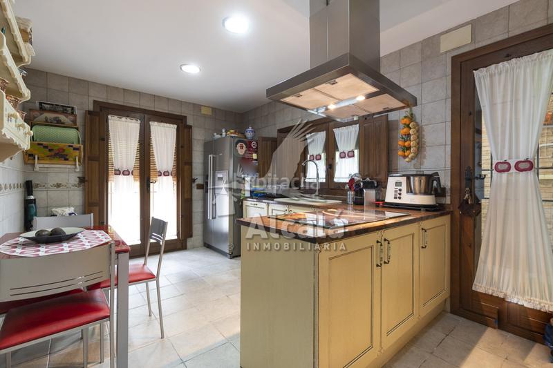 Foto 5acc333c-d580-46b4-8190-928966fc9bbb. House with heating parking in Campo Real