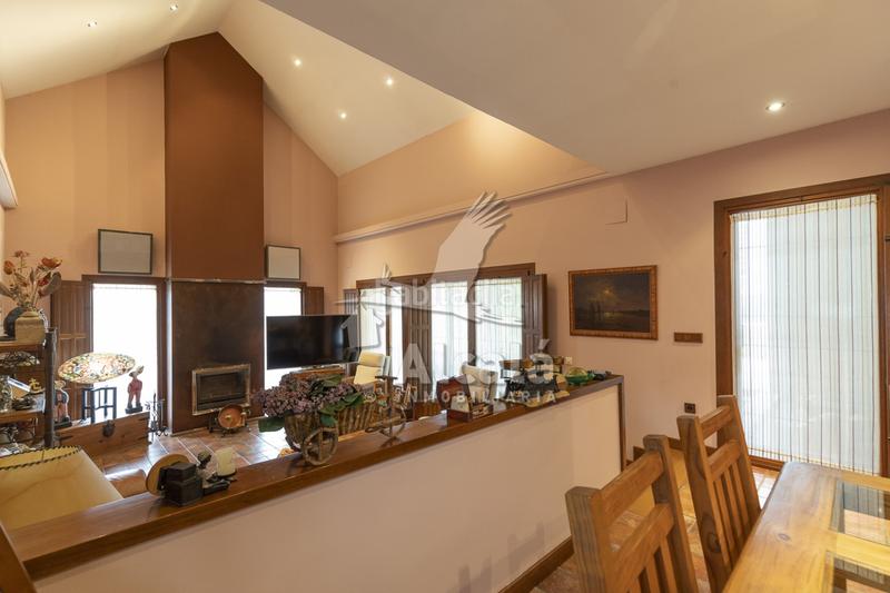 Foto 6a5232ca-2c15-4ad7-8691-bb4fa12d9259. House with heating parking in Campo Real