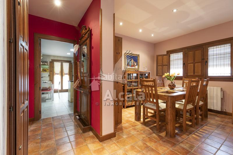 Foto 7a267a80-7c23-4349-b6ab-9fdb5aa69728. House with heating parking in Campo Real